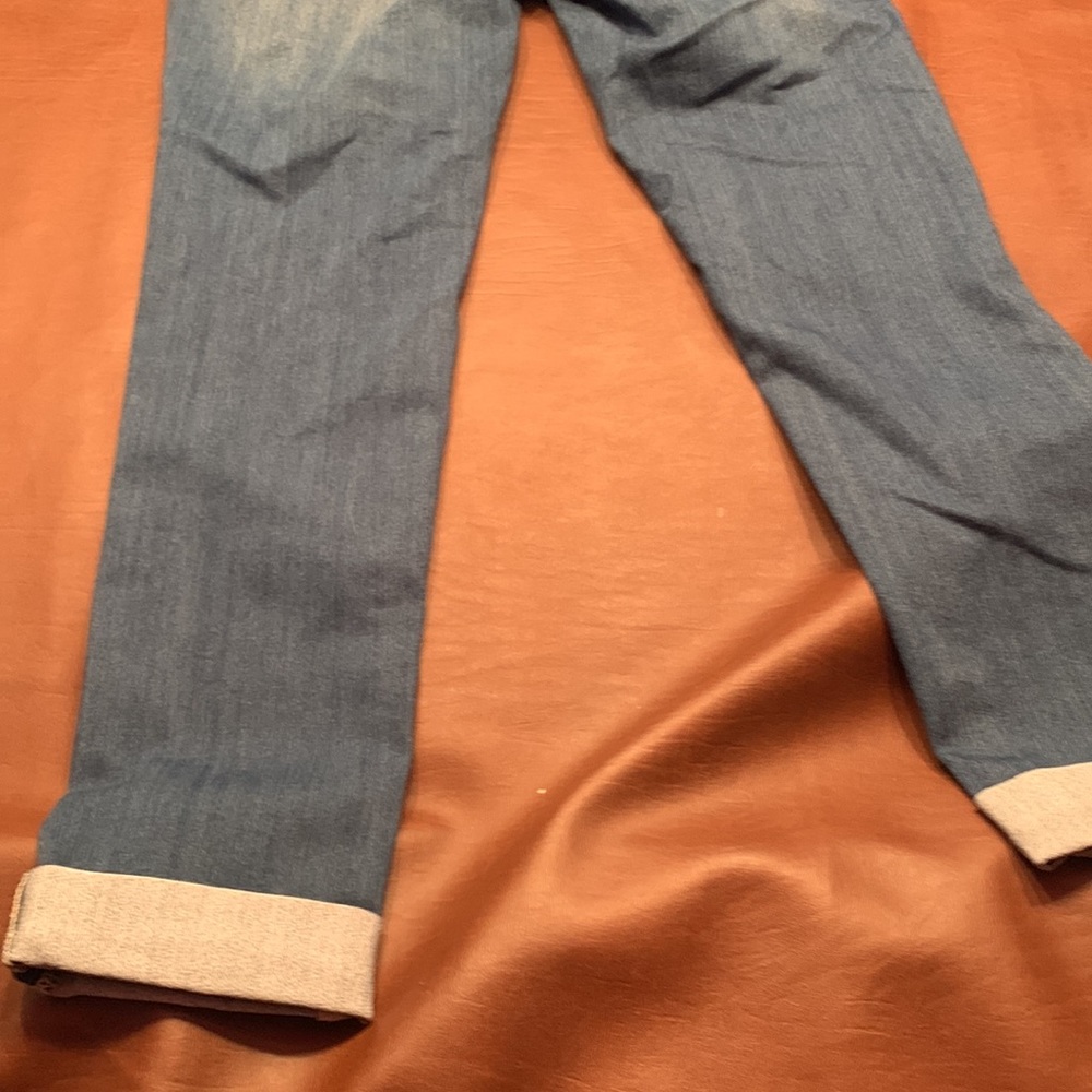 WallFlower the ultra fit 0/24. 23.5 inch crop. Women’s jeans NWT. - Picture 9 of 9